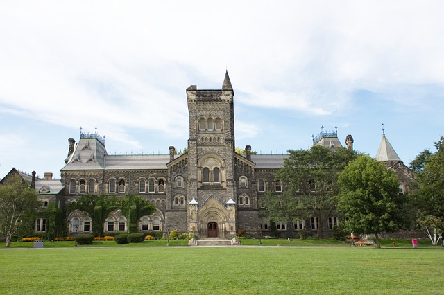 The Lester B. Pearson Scholarship at the University of Toronto – What to Know